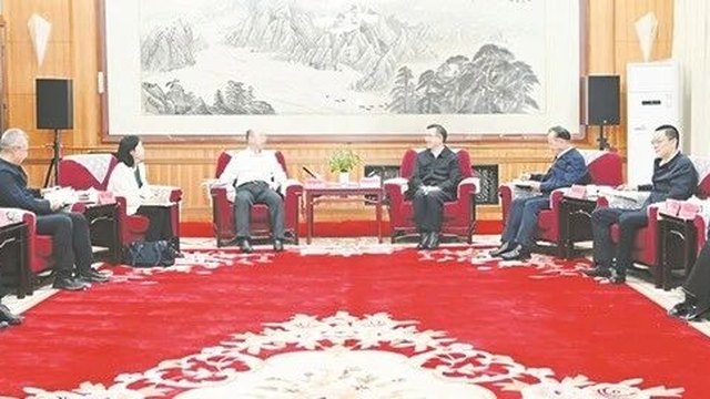 中国建材集团与青海方面举行工作会谈的现场